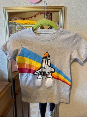 Shelry Light Gray Tee with Space Shuttle and Rainbow